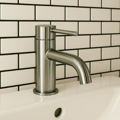 Picture of HYG Cascade Mono Basin Mixer • Waste included
